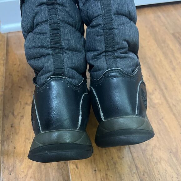 ⚡CLOSET CLEAR-OUT: PRICE DROP⚡ Timberland waterproof winter snow boots l - Picture 14 of 16